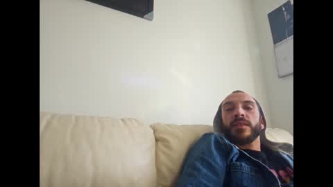 Snapshot of almarik chatting on December 1, 2025, 7:19 pm almarik online show from December 1, 2025, 7:19 pm