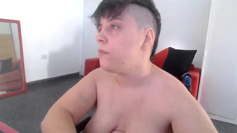 Almond online show from December 15, 2024, 9:09 pm