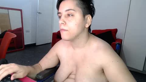 Almond online show from December 29, 2024, 8:04 pm