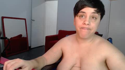 Almond online show from January 15, 2025, 11:40 pm