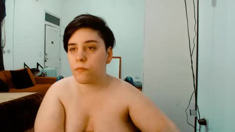 Almond online show from October 2, 2025, 12:28 am