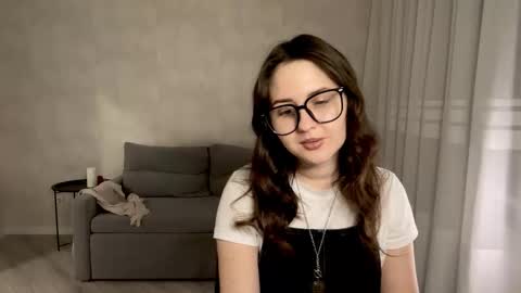 Anna online show from October 25, 2025, 8:47 pm