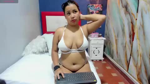 alondra_tits online show from November 22, 2025, 12:26 pm