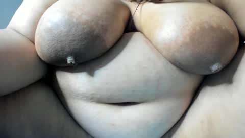 Snapshot of alondra_zaens chatting on January 26, 2025, 12:48 am Alondra online show from January 26, 2025, 12:48 am