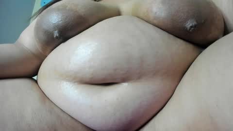 Snapshot of alondra_zaens chatting on February 5, 2025, 11:39 pm Alondra online show from February 5, 2025, 11:39 pm