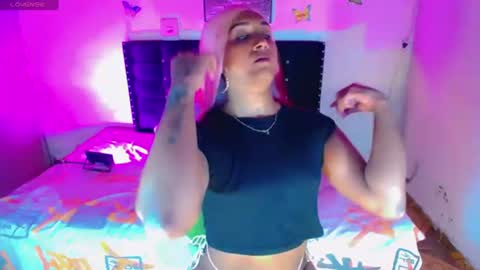 alondragill_ online show from July 20, 2026, 11:07 pm