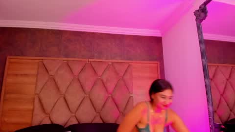 Snapshot of alondrasoomer chatting on May 4, 2026, 5:47 am ALONDRA CUTE online show from May 4, 2026, 5:47 am