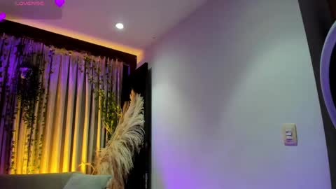 Snapshot of alondrasoomer chatting on May 26, 2026, 4:41 am ALONDRA CUTE online show from May 26, 2026, 4:41 am