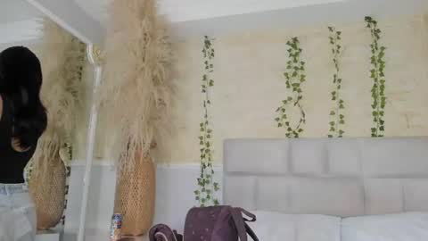 Snapshot of alondrasoomer chatting on June 17, 2026, 4:37 am ALONDRA CUTE online show from June 17, 2026, 4:37 am