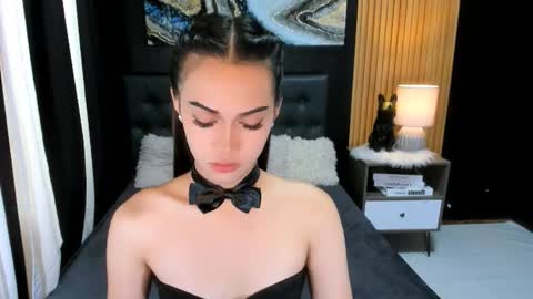 Alondra online show from March 25, 2026, 2:50 am