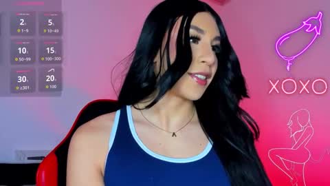 Hazel Bowie online show from October 23, 2025, 2:11 am