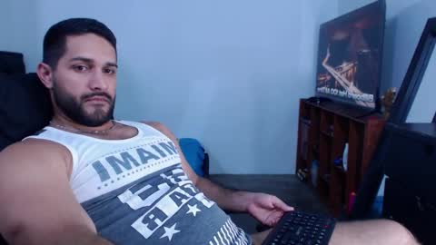 alonxoo online show from January 25, 2025, 1:10 am