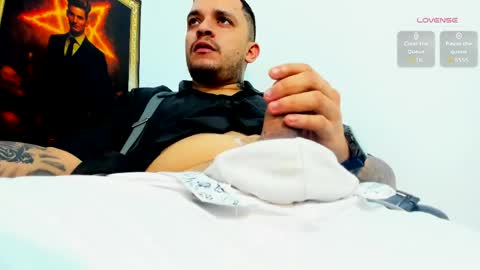 Snapshot of alpha_paganni chatting on May 4, 2026, 8:16 pm alpha paganni online show from May 4, 2026, 8:16 pm