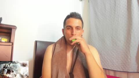 Snapshot of alphadesire69 chatting on September 17, 2025, 2:24 am AlphaDesire69 online show from September 17, 2025, 2:24 am