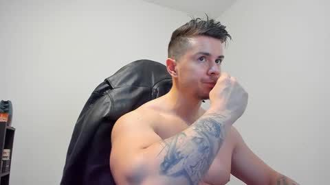 Snapshot of alphagodleatherking92 chatting on December 24, 2024, 7:49 am LeatherMaster online show from December 24, 2024, 7:49 am