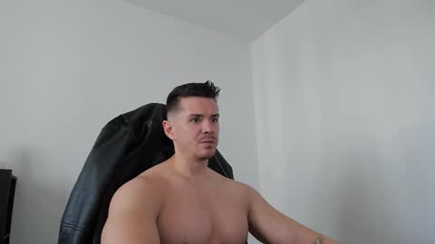 Snapshot of alphagodleatherking92 chatting on September 24, 2025, 8:17 am LeatherMaster online show from September 24, 2025, 8:17 am