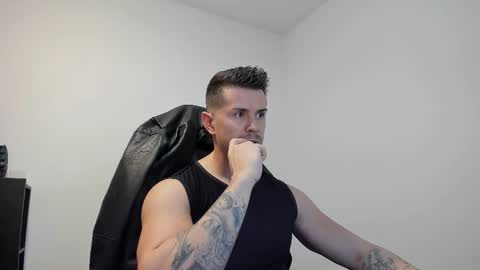 Snapshot of alphagodleatherking92 chatting on September 27, 2025, 4:01 pm LeatherMaster online show from September 27, 2025, 4:01 pm