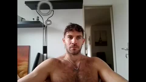 alphah_hunk online show from November 17, 2025, 10:21 am