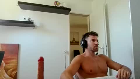 Snapshot of alphah_hunk chatting on May 23, 2026, 9:35 am alphah_hunk online show from May 23, 2026, 9:35 am
