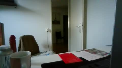 Snapshot of alphah_hunk chatting on June 4, 2026, 5:41 pm alphah_hunk online show from June 4, 2026, 5:41 pm