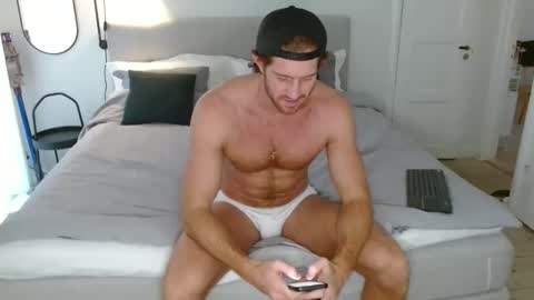 Snapshot of alphahung23 chatting on January 19, 2026, 9:13 am alphahung23 online show from January 19, 2026, 9:13 am