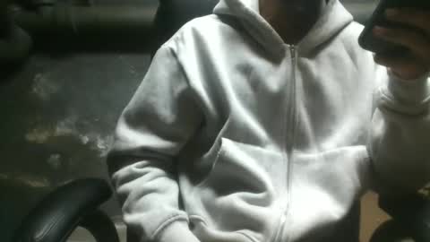 Snapshot of alphamvf chatting on January 15, 2026, 7:50 pm alphamvf online show from January 15, 2026, 7:50 pm