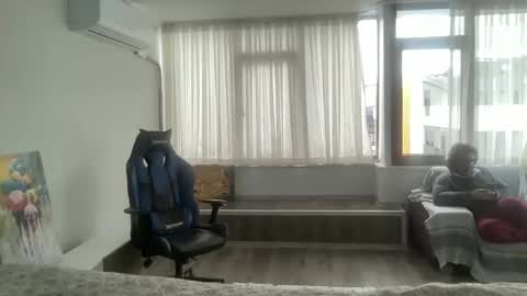 AlphAndre online show from February 28, 2025, 3:15 pm