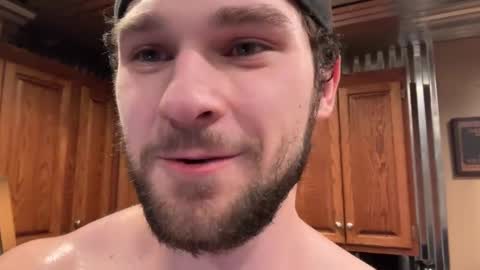 alphazack14 online show from February 2, 2025, 12:40 am