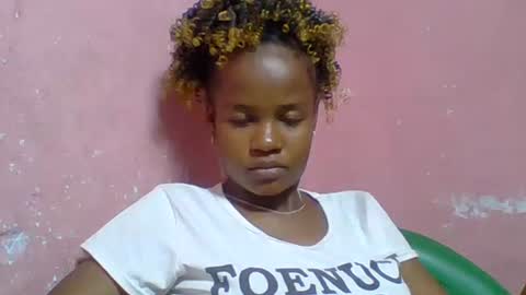 Snapshot of alphosettah chatting on October 15, 2025, 4:01 am alphosettah online show from October 15, 2025, 4:01 am