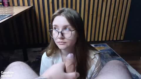 Snapshot of alpugh chatting on September 9, 2025, 7:02 pm Woland Alice Pugh online show from September 9, 2025, 7:02 pm