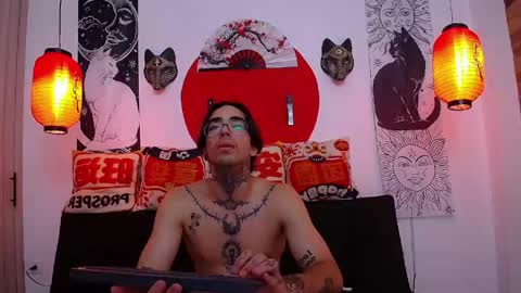 Alucard online show from May 2, 2026, 10:04 pm