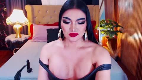 Snapshot of alurajhenson chatting on May 1, 2026, 10:58 pm Alura Jhenson online show from May 1, 2026, 10:58 pm