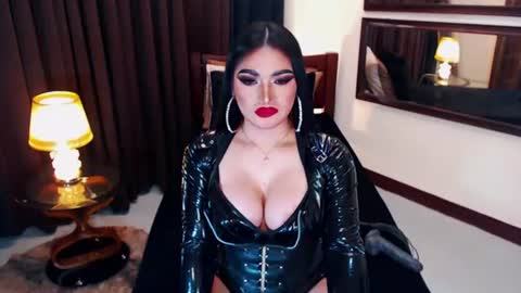 Snapshot of alurajhenson chatting on June 11, 2026, 3:37 am Alura Jhenson online show from June 11, 2026, 3:37 am