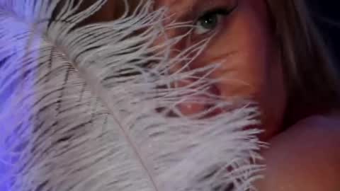 Alvuwka online show from January 17, 2026, 8:19 am