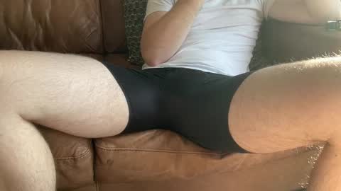 Snapshot of alwayshuge chatting on October 21, 2025, 7:36 pm alwayshuge online show from October 21, 2025, 7:36 pm