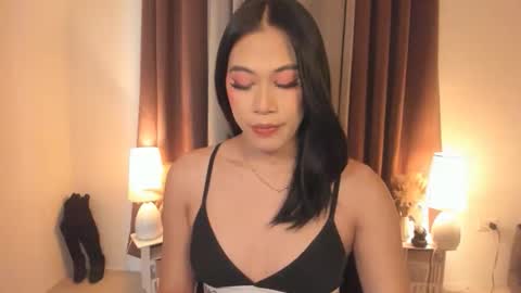 alwina_williams online show from April 5, 2026, 6:32 am