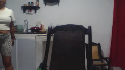 analia online show from October 1, 2025, 3:56 am