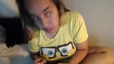 Snapshot of alynfoxx chatting on February 3, 2025, 2:36 am Alyn Maria online show from February 3, 2025, 2:36 am