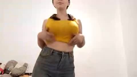 Zara online show from December 20, 2025, 6:15 pm