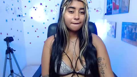 Snapshot of alyshachopra chatting on March 11, 2025, 7:04 am ALYSHA online show from March 11, 2025, 7:04 am