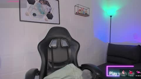 Snapshot of alysonn_conner chatting on February 6, 2026, 12:19 pm Alyson online show from February 6, 2026, 12:19 pm