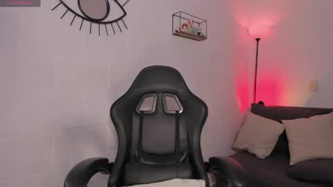 Alyson online show from April 7, 2026, 1:22 pm