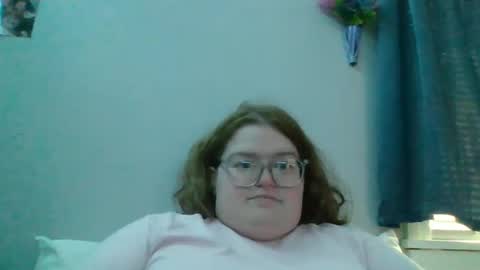 Snapshot of alyssa6960545 chatting on September 30, 2025, 3:50 pm Lily online show from September 30, 2025, 3:50 pm