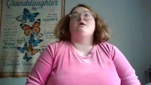 Snapshot of alyssa6960545 chatting on October 20, 2025, 2:17 pm Lily online show from October 20, 2025, 2:17 pm