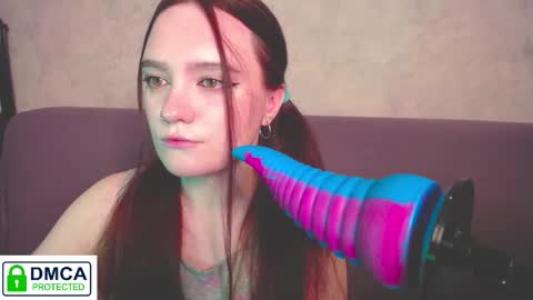 Alyssa online show from November 21, 2025, 3:38 am