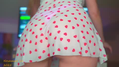 Aly online show from November 16, 2025, 7:41 pm