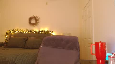 Alyssiaamorexo online show from December 2, 2025, 4:35 pm