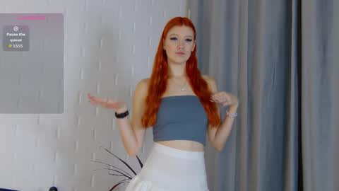 Snapshot of alyxkinski chatting on November 29, 2025, 2:31 pm Alyx online show from November 29, 2025, 2:31 pm