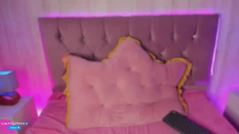 Alyy online show from February 19, 2026, 8:38 pm