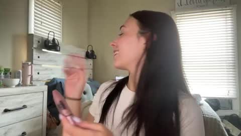 Aly online show from April 30, 2026, 6:03 pm